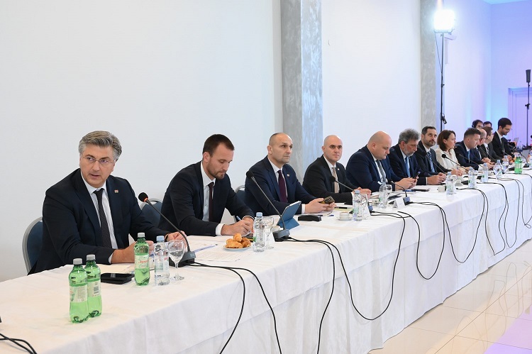 Slika /2024 SLIKE/Sjednica Savjeta-slika.jpg